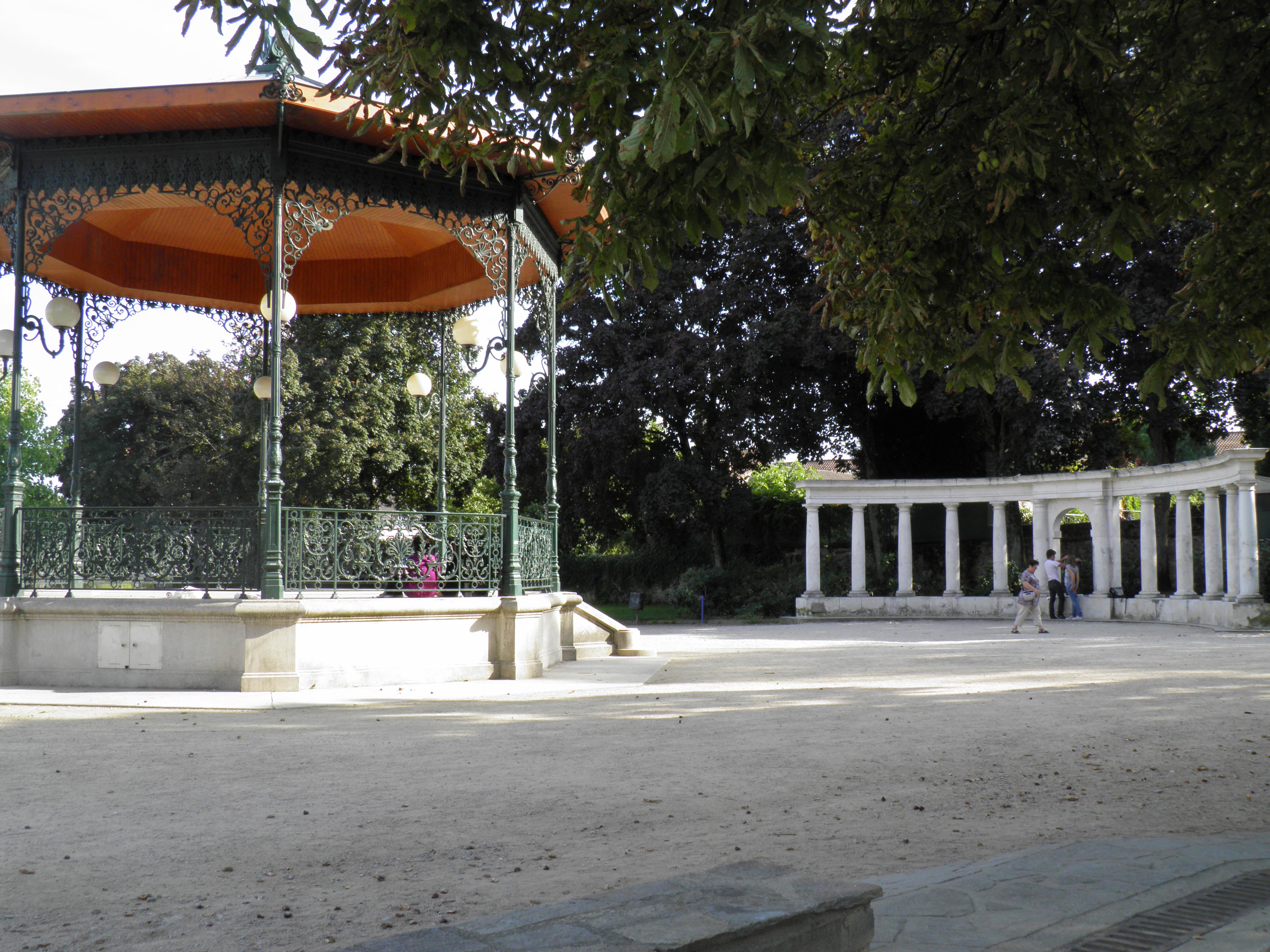 Quiosque à musique du Jardin d’Orsay Quiosque à musique du Jardin d'Orsay